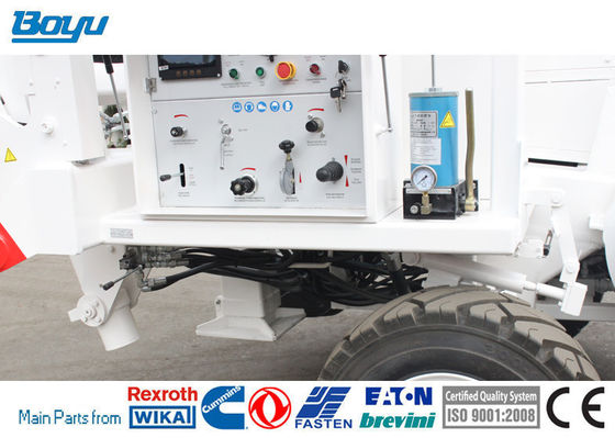 Power Line Stringing Equipment 150kN Puller Machine For Overhead Line With Cummins Engine